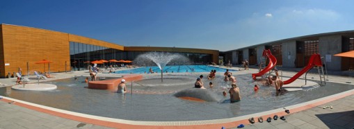   - Budaörs Városi Uszoda Sportcsarnok és Strand